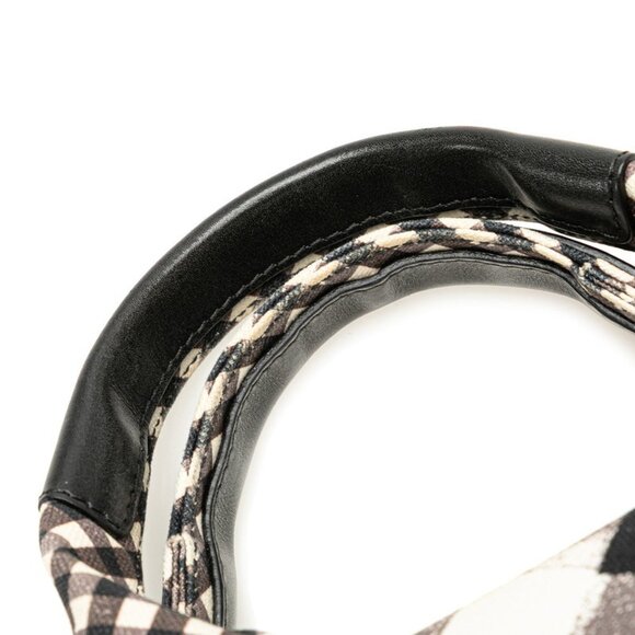 CHANEL Black Leather Logo Bag - Picture 5 of 13